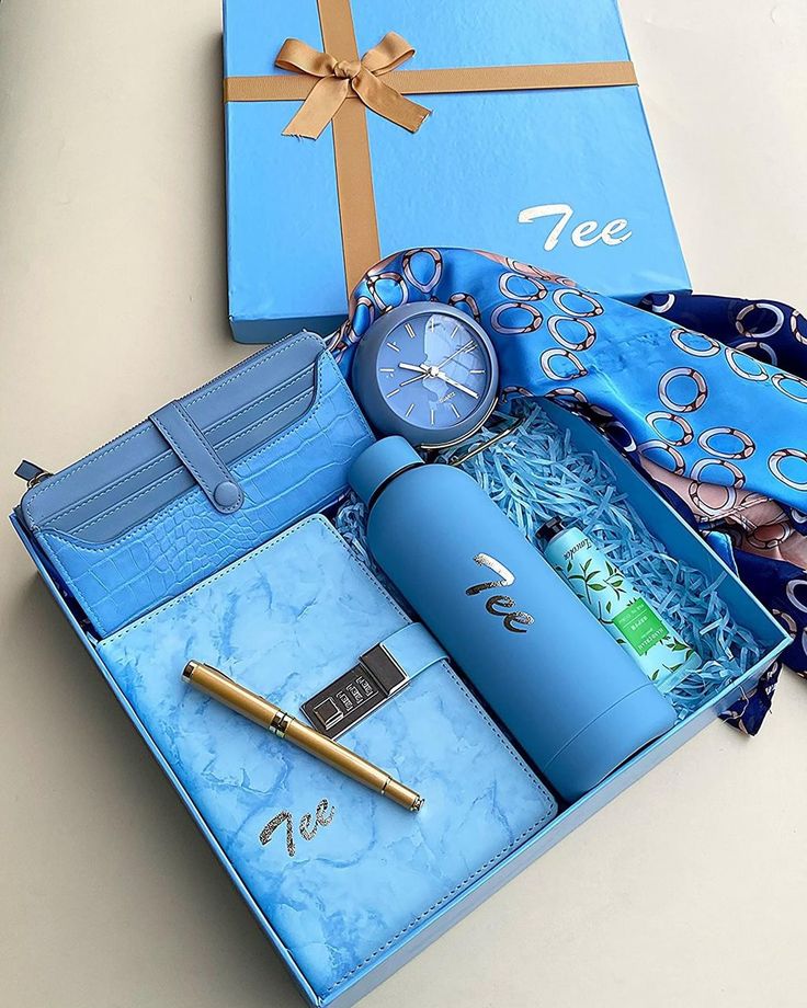 DECORATIVE HOME ITEMS