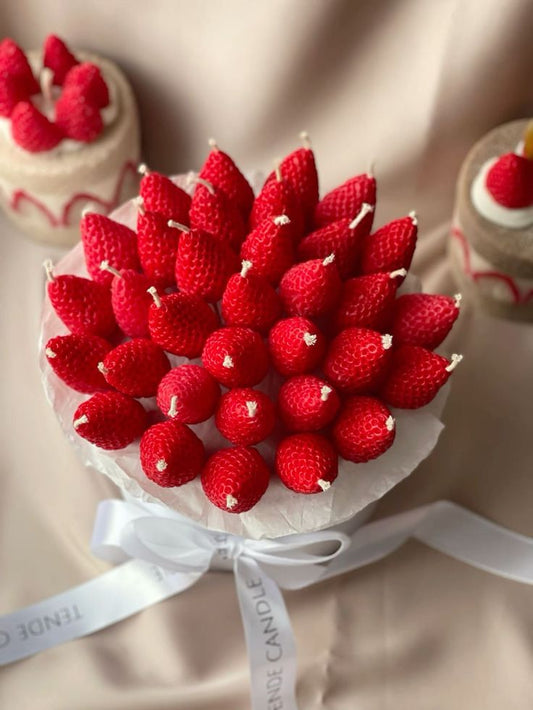 STRAWBERRY CANDLE